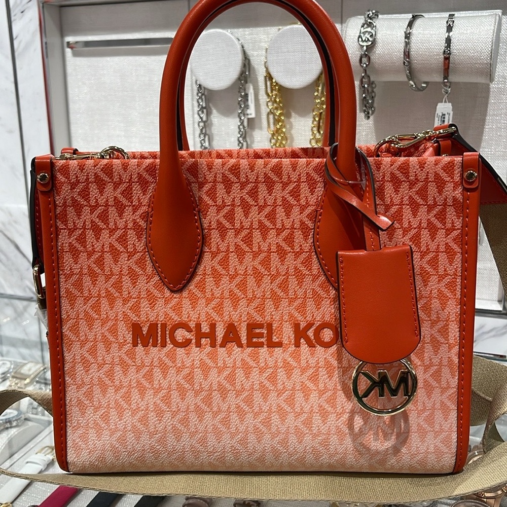 Michael Kors Mirella Small Ombré Signature Logo Crossbody XBODY Shopper Bag
NWt - Picture 7 of 16